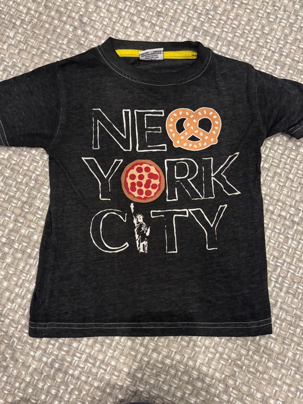 Kids Black 'New York City' Graphic Tee with Pretzel & Pizza Icons